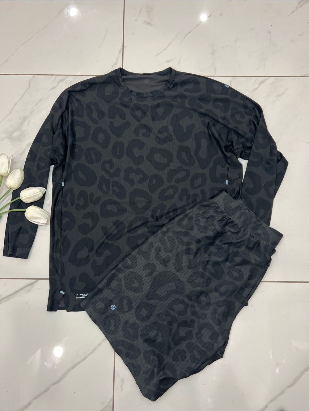 lululemon athletica Men Dark Gray Leopard-Print sport  Set